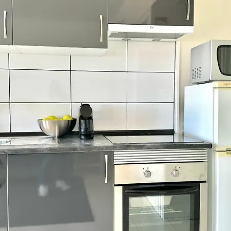 דירה Da Rocha, 808 Tarik, Lovely Studio, Sea View, Air Conditioning, Free Wi-fi, By Ig *